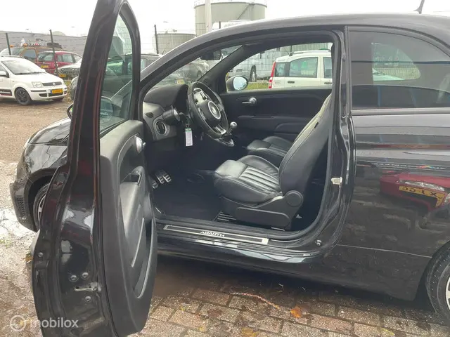 Fiat 500 1.4 T-Jet Abarth Competizione 2017 Benzine 12