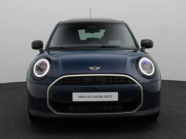 MINI 5-Deurs Cooper C 2024 Benzine 4