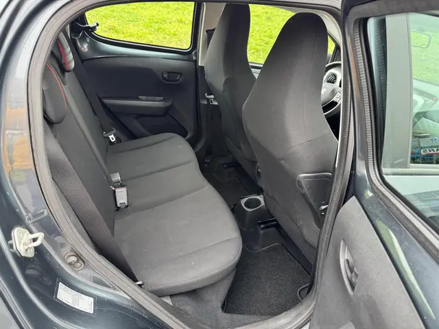 Peugeot 108 1.0 e-VTi Active 2014 Benzine 13