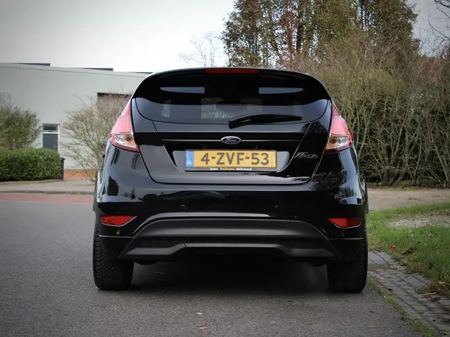 Ford Fiesta 1.0 EcoBoost Black Edition 2015 Benzine 6