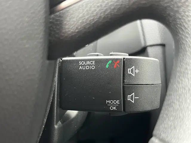 Renault Clio 0.9 TCe Zen 2019 Benzine 50