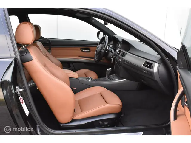 BMW 3 Serie Coupé 325i High Executive 2012 Benzine 5