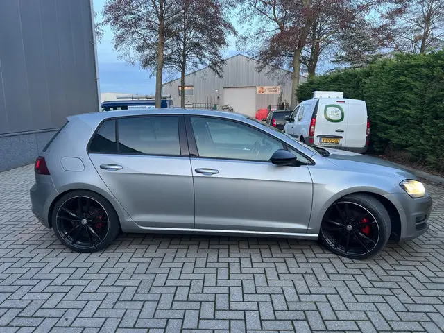 Volkswagen Golf 1.4 TSI Highline 2013 Benzine 4