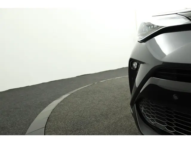 Toyota C-HR 2.0 Hybrid GR-Sport 2022 Hybride Benzine 39