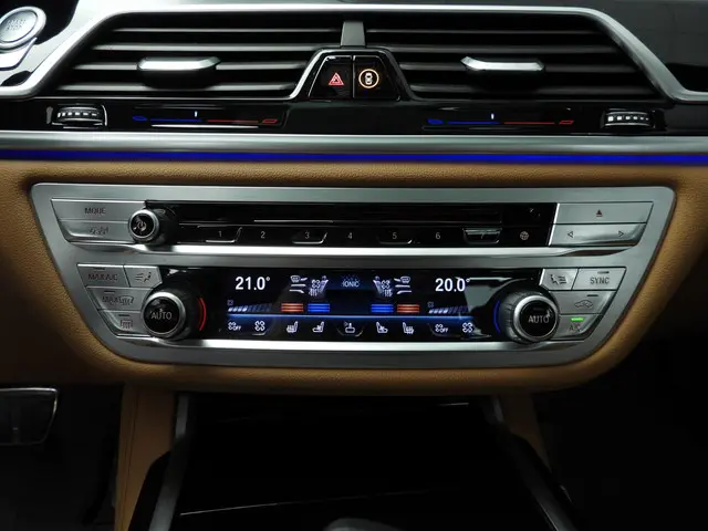 BMW 7 Serie 745e 2022 Hybride Benzine 14