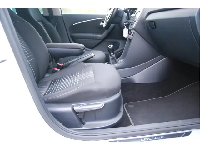 Volkswagen Polo 1.0 60PK 2015 Benzine 26