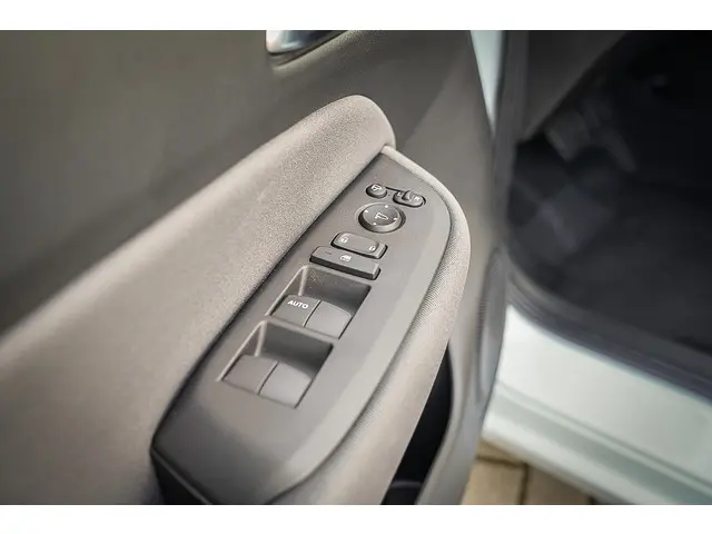 Honda Jazz 1.5i e:HEV ELEGANCE 2024 Hybride Benzine 43