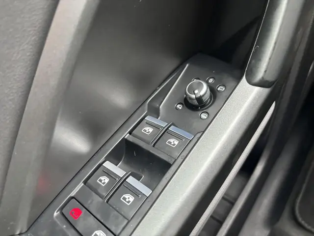 Audi Q3 45 TFSI e S edition 2022 Hybride Benzine 21