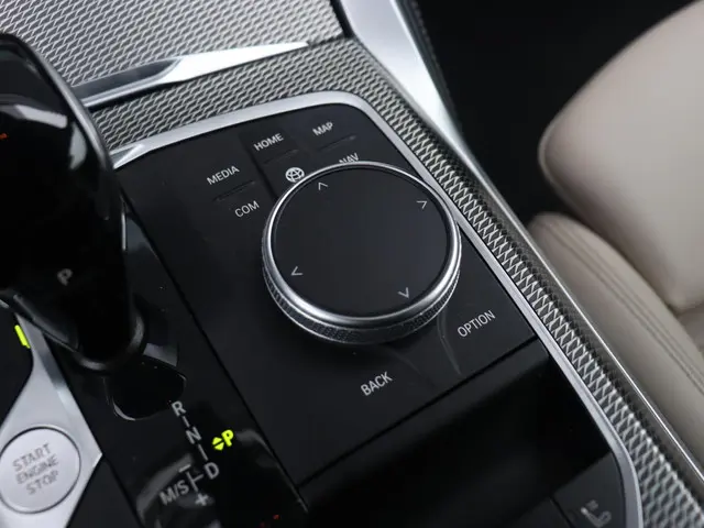 BMW 4 Serie Cabrio M440i 2022 Benzine 22