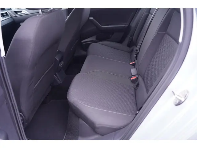 Volkswagen Polo 1.0 TSI Comfortline 2021 Benzine 30