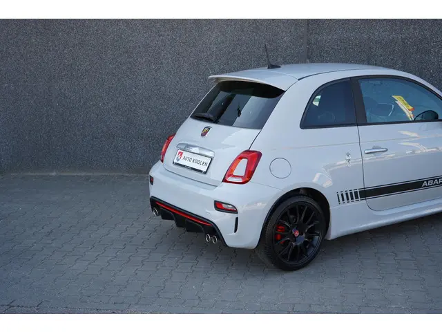 Abarth 595 1.4 T-Jet Abarth 595 Pista 2019 Benzine 10