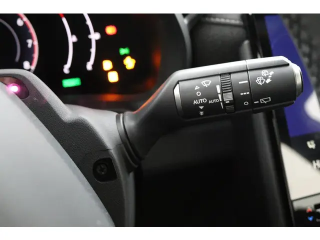 Lexus LBX 2WD 2025 Hybride Benzine 31