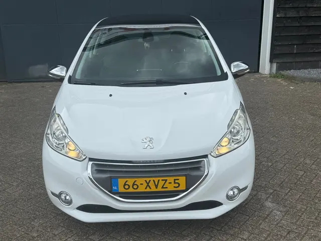 Peugeot 208 1.6 VTi Allure 2012 Benzine 5