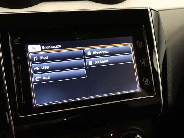 Suzuki Swift 1.2 Select Smart Hybrid 2024 Benzine 34
