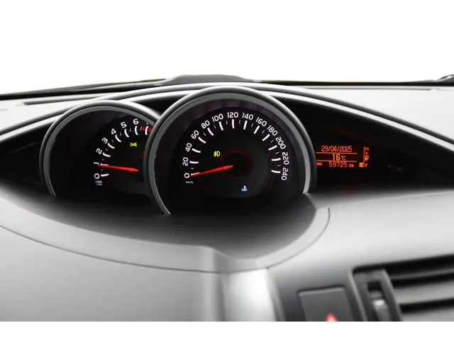 Toyota Verso 1.8 VVT-i SkyView Edition 2018 Benzine