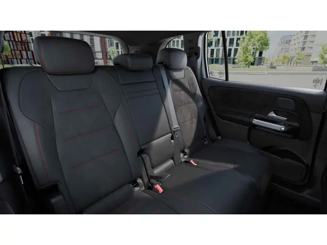 Mercedes-Benz EQB 250+ AMG Line LIMITED 2025 Elektrisch 6