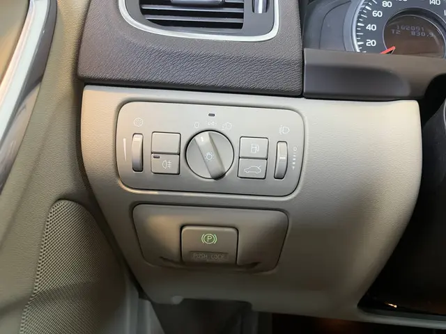 Volvo V60 T4 Kinetic Automaat 2013 Benzine 28