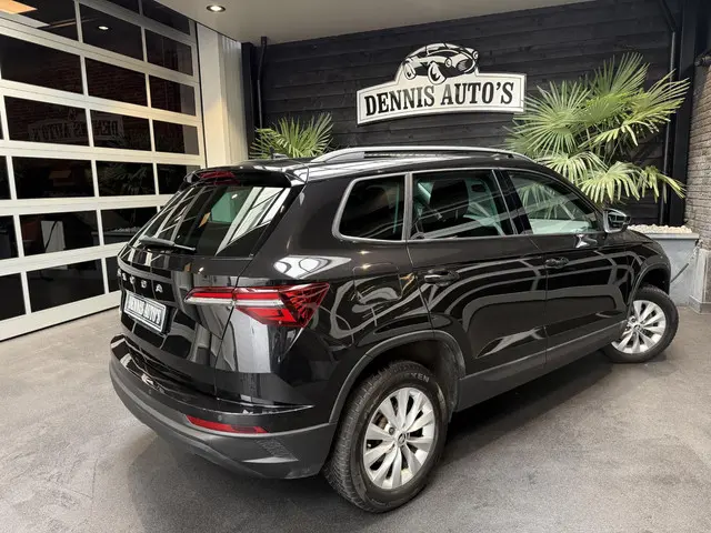Škoda Karoq 1.0 TSI Business Edition 2023 Benzine 4