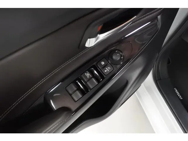 Mazda 2 1.5 90pk Automaat GT-M 2019 Benzine 16