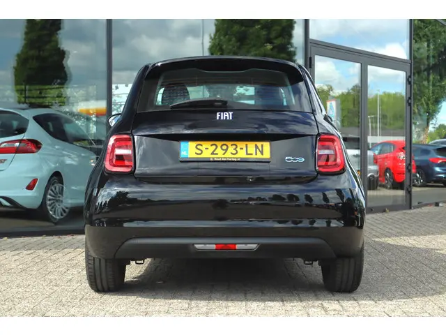Fiat 500e 42 kWh 2023 Elektrisch 11