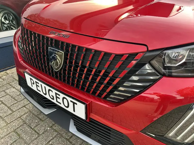 Peugeot 2008 1.2 Turbo 100PK Allure 2024 Benzine 24