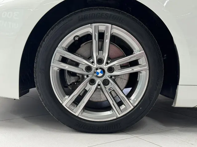 BMW 1 Serie 118i High Executive 2020 Benzine 24