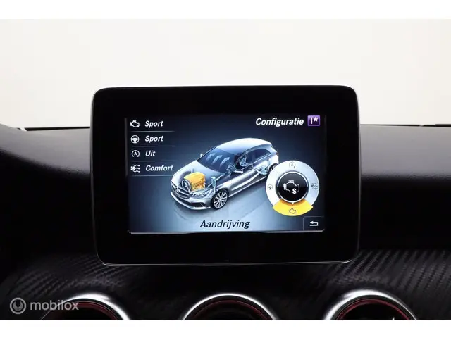 Mercedes-Benz A-Klasse 160 AMG-LINE 2017 Benzine 26