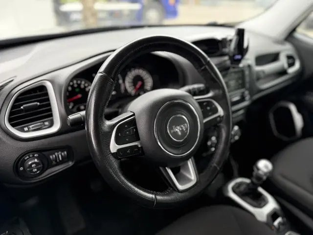 Jeep Renegade 1.4 MultiAir Limited 2015 Benzine 8