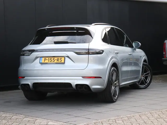 Porsche Cayenne 3.0 E-Hybrid 2022 Hybride Benzine 3