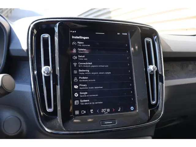 Volvo C40 Recharge Plus 69 kWh 2023 Elektrisch 45