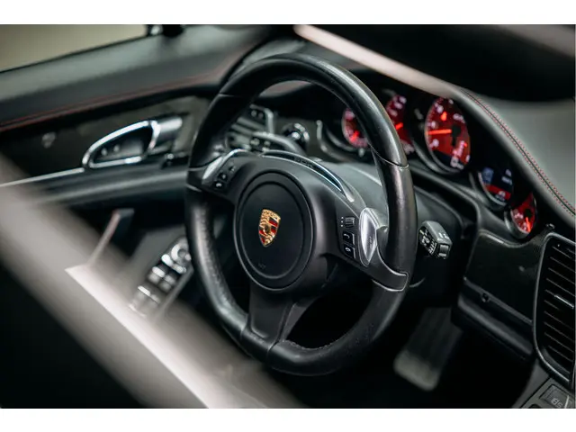 Porsche Panamera 4.8 GTS 2015 Benzine 29