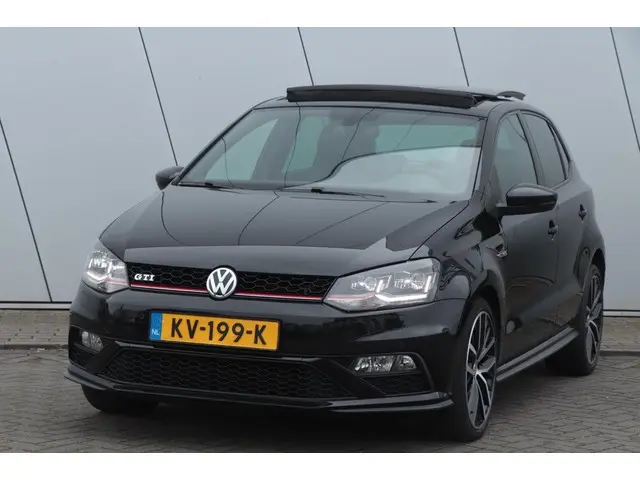 Volkswagen Polo 2