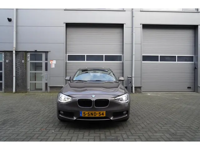 BMW 1 Serie 116i High Executive 2013 Benzine 5