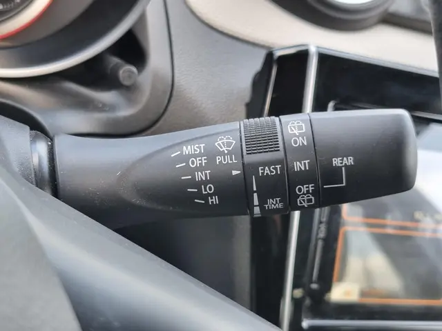 Suzuki Swift 1.2 Select Smart Hybrid 2023 Benzine 30