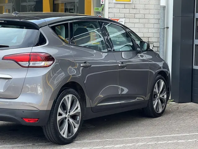 Renault Scénic 1.2 TCe Intens 2017 Benzine 27