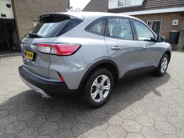 Ford Kuga 1.5 EcoBoost Trend 2021 Benzine 3