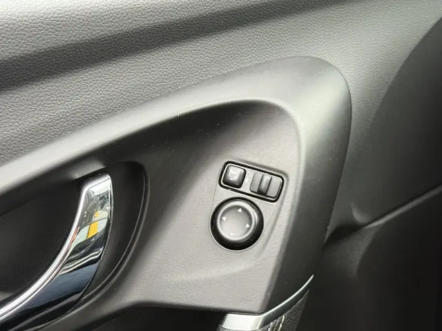 Renault Kadjar 1.2 TCe Bose 2016 Benzine 25