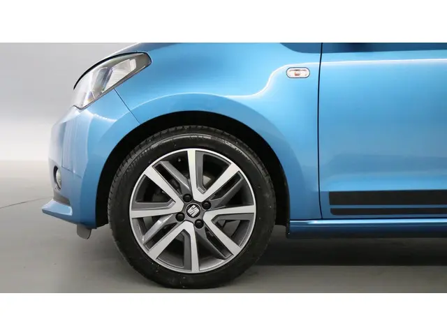 SEAT Mii 1.0 FR 60pk Connect 2017 Benzine 12