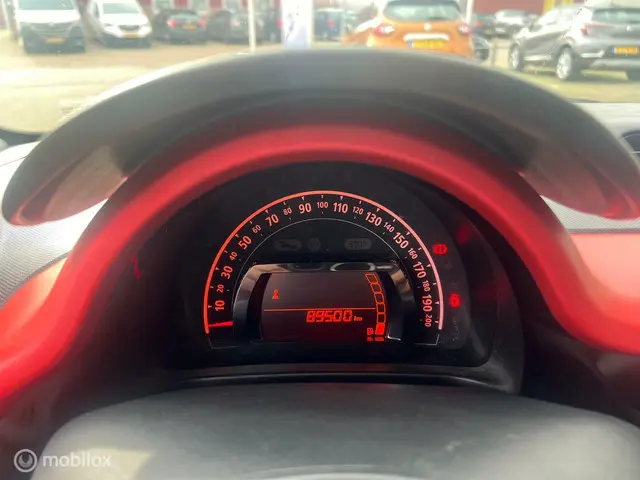 Renault Twingo 1.0 SCe Limited 2018 Benzine 18