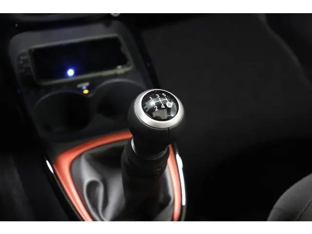 Toyota Aygo X 1.0 VVT-i MT Envy, 2025 Benzine 24