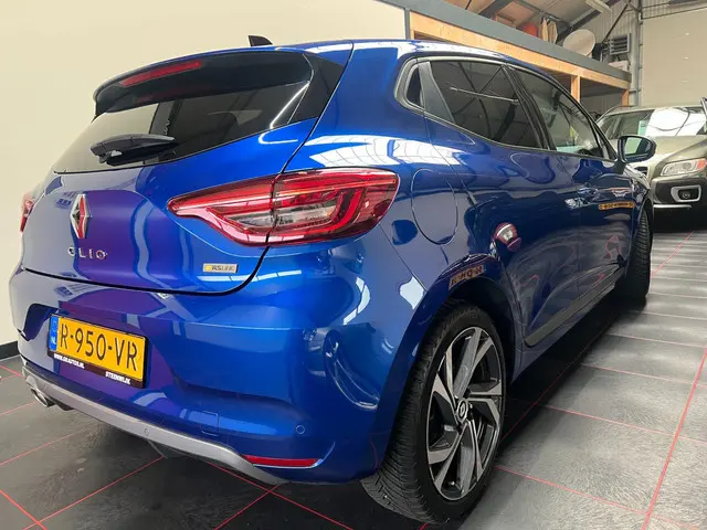 Renault Clio 1.0 TCe 90 R.S. Line 2022 Benzine 6