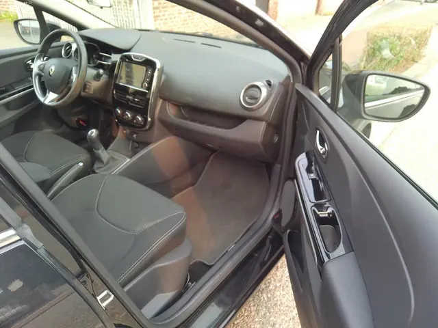 Renault Clio Estate 0.9 TCe Night&Day 2014 Benzine 6