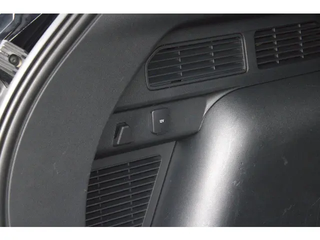 Ford Kuga 2.5 FHEV Titanium 2023 Hybride Benzine 15