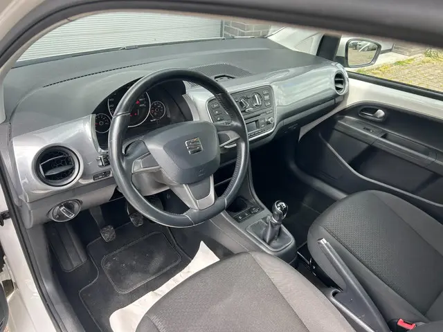 SEAT Mii 1.0 Sport Dynamic 2015 Benzine 8