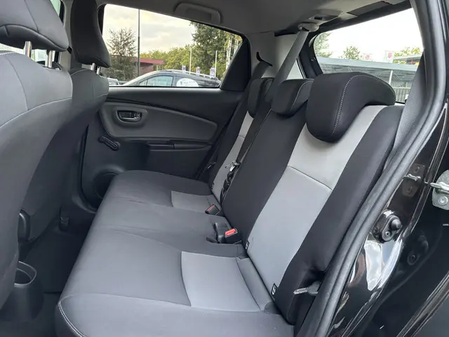 Toyota Yaris 1.5 Hybrid Dynamic 2019 Hybride Benzine 13