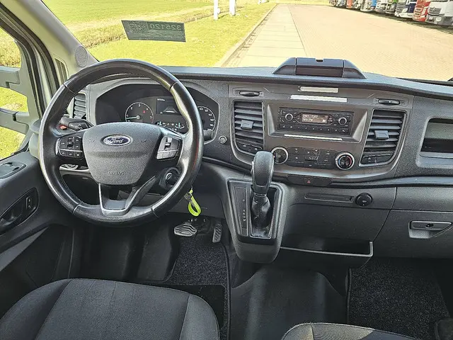 Ford Transit 350 2022 Diesel 8