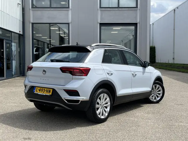 Volkswagen T-Roc 1.5 TSI Style 2019 Benzine 2