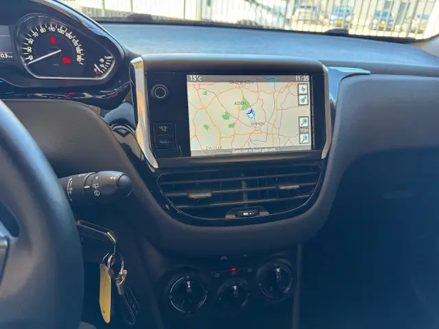 Peugeot 208 1.2 VTi Active 2012 Benzine 8