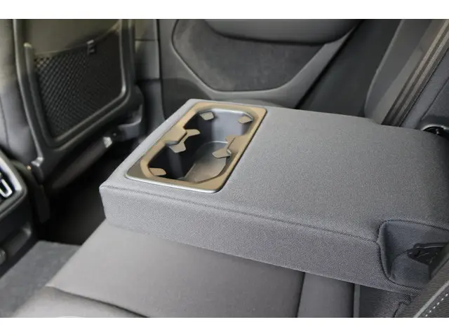 Volvo C40 Recharge Ultimate 69 kWh 2022 Elektrisch 17