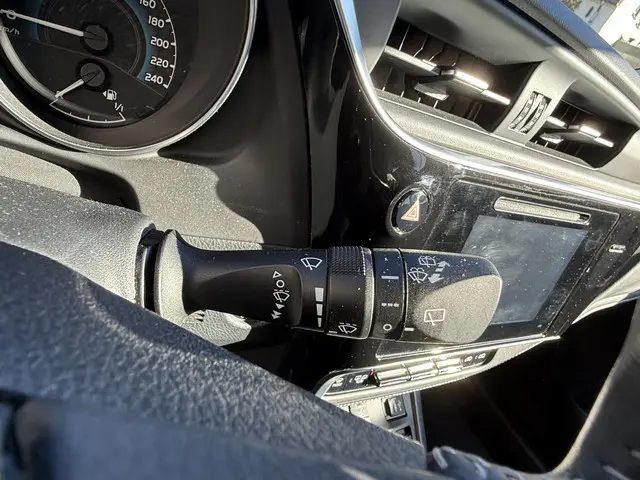 Toyota Auris 1.8 Hybrid Dynamic 2016 Hybride Benzine 15